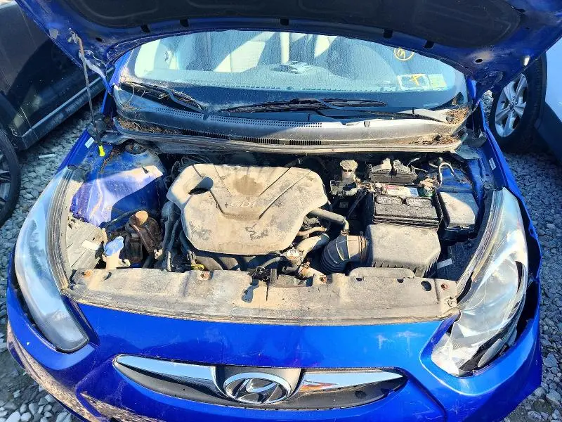 2012 HYUNDAI ACCENT GLS  