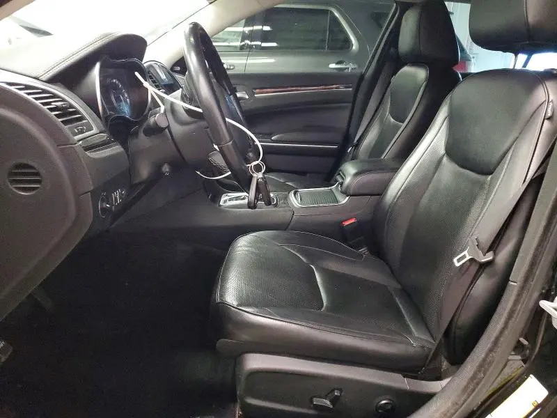 2019 CHRYSLER 300 LIMITED  