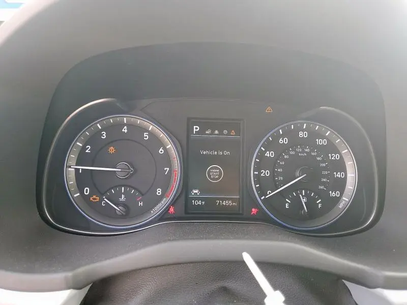 2020 HYUNDAI KONA SEL PLUS  