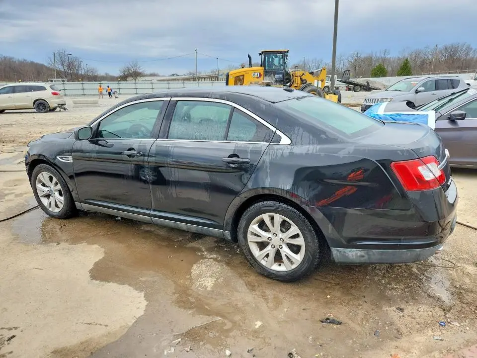 2011 FORD TAURUS SEL  