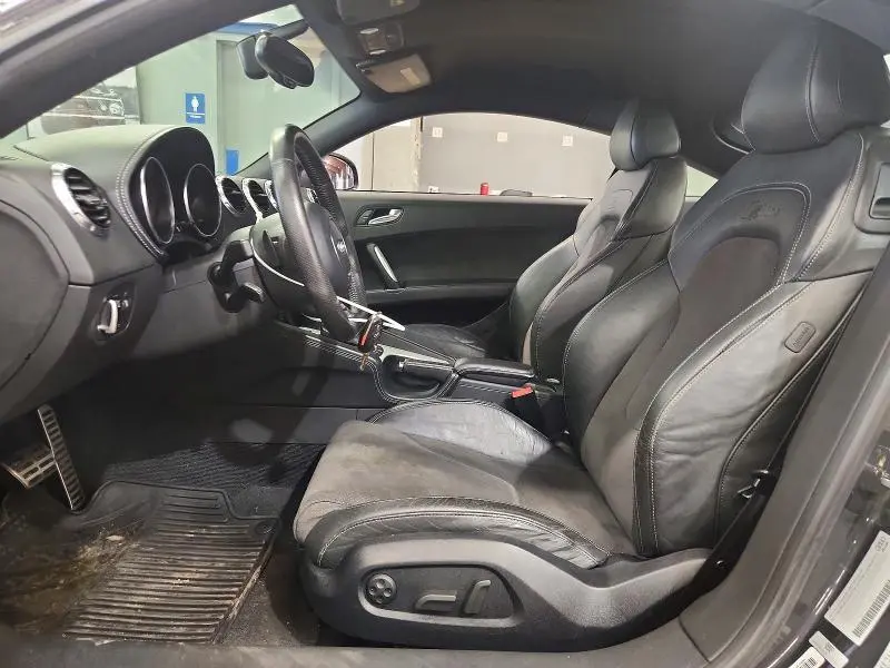 2011 AUDI TT PREMIUM  