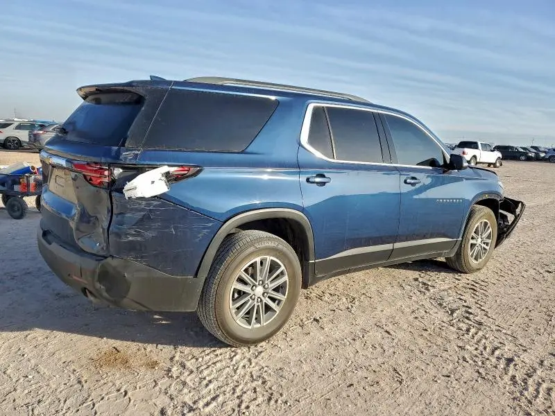2023 CHEVROLET TRAVERSE LT  