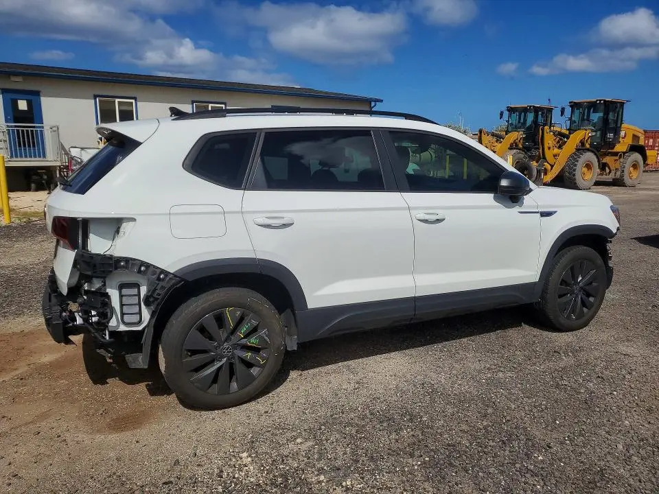 2024 VOLKSWAGEN TAOS S  
