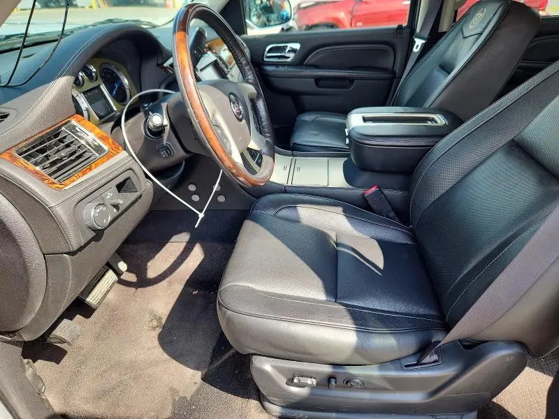 2013 CADILLAC ESCALADE PLATINUM  