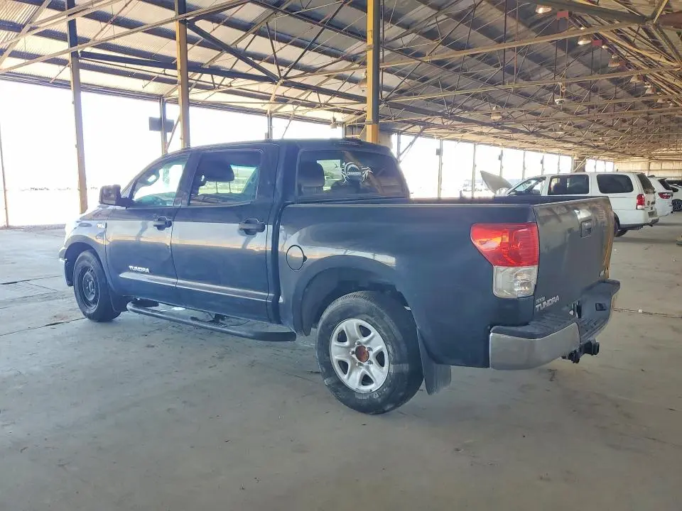 2013 TOYOTA TUNDRA CREWMAX SR5  