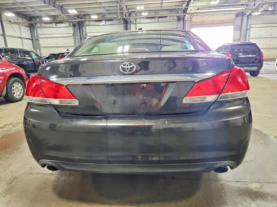 2011 TOYOTA AVALON LIMITED  