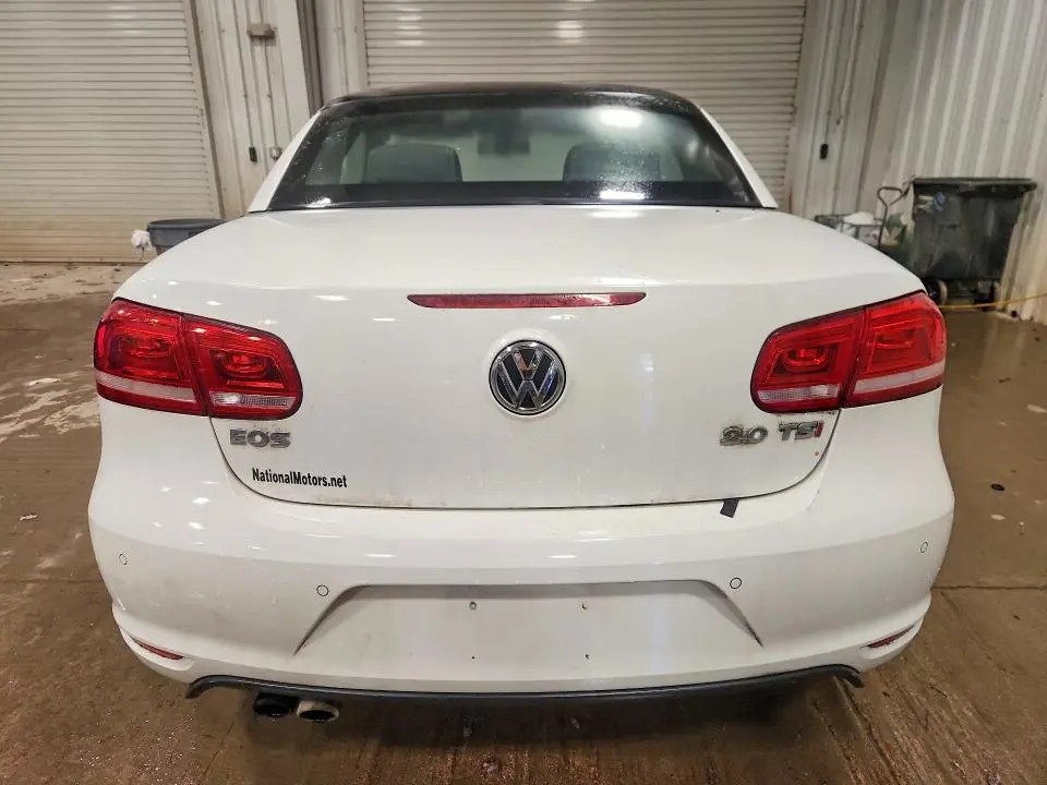 2014 VOLKSWAGEN EOS LUX  