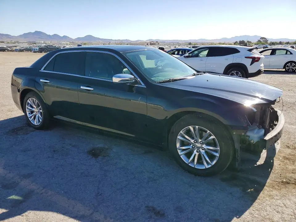 2017 CHRYSLER 300C   