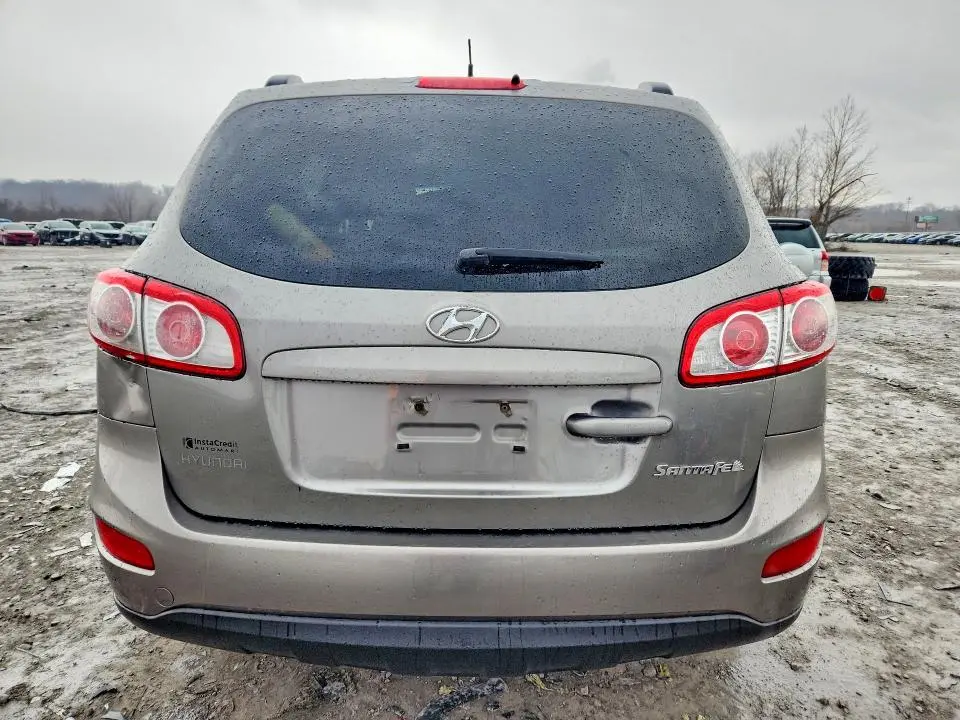 2011 HYUNDAI SANTA FE GLS  