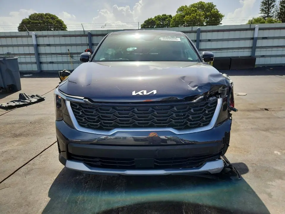 2025 KIA SORENTO LX  