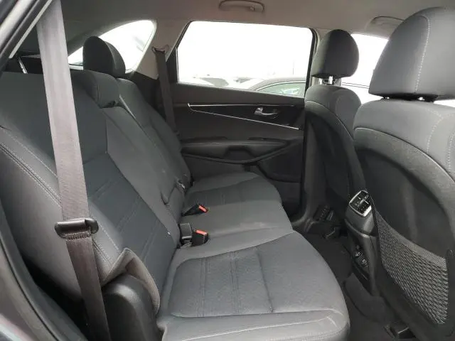 2020 KIA SORENTO S  