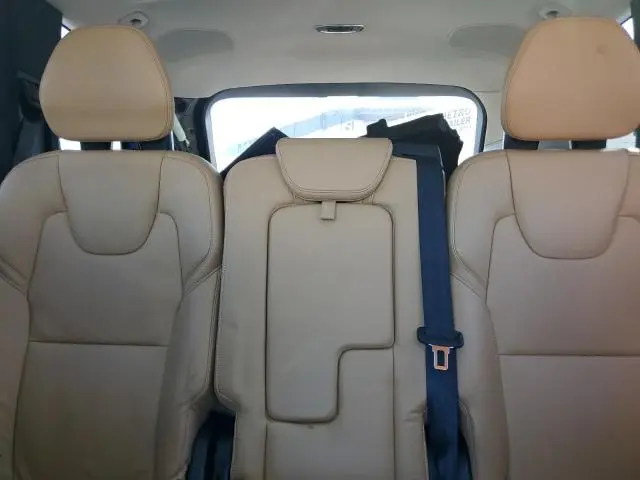 2016 VOLVO XC90 T6  