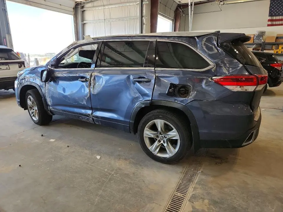 2017 TOYOTA HIGHLANDER LIMITED  