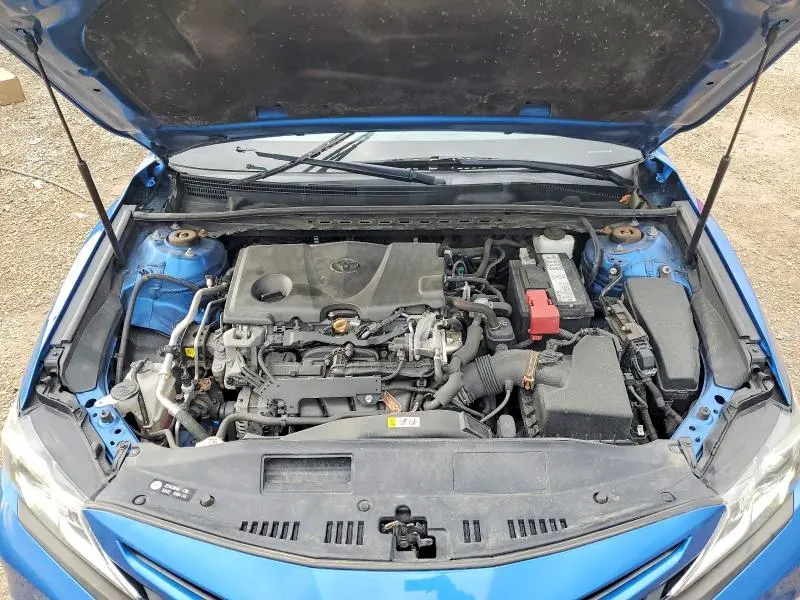2019 TOYOTA CAMRY SE  