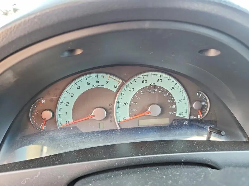 2011 TOYOTA CAMRY SE  