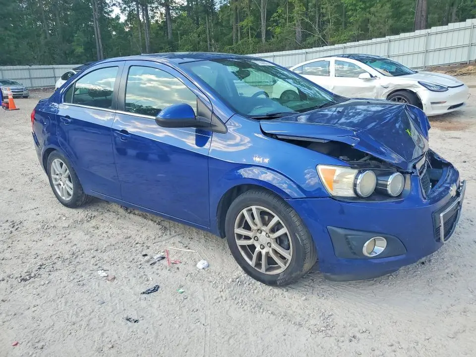 2013 CHEVROLET SONIC LT  