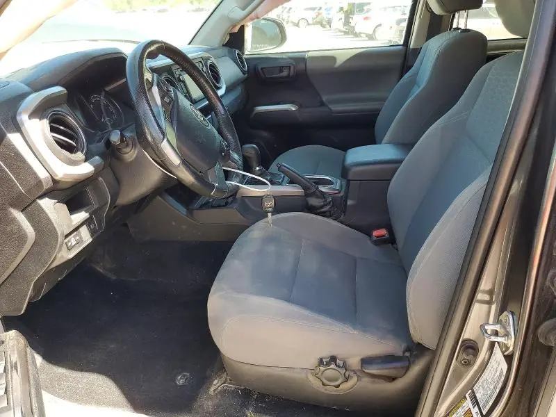 2019 TOYOTA TACOMA SR5 V6  