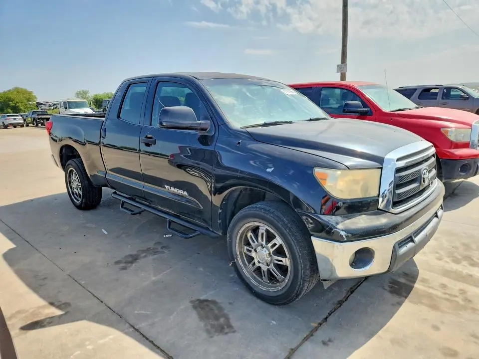 2011 TOYOTA TUNDRA DOUBLE CAB SR5  