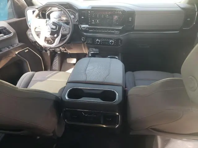 2024 GMC SIERRA K1500 SLT  