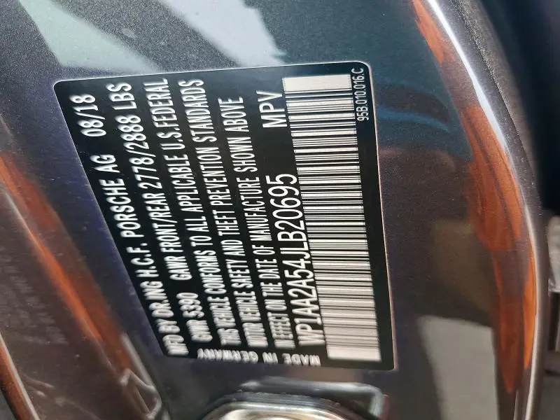 2018 PORSCHE MACAN   