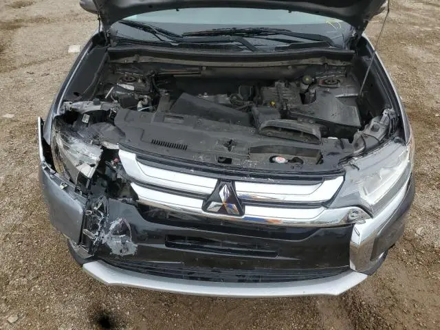 2017 MITSUBISHI OUTLANDER SE  
