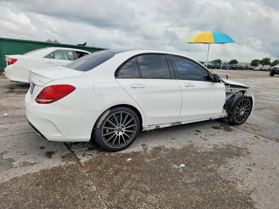 2017 MERCEDES-BENZ C 300  