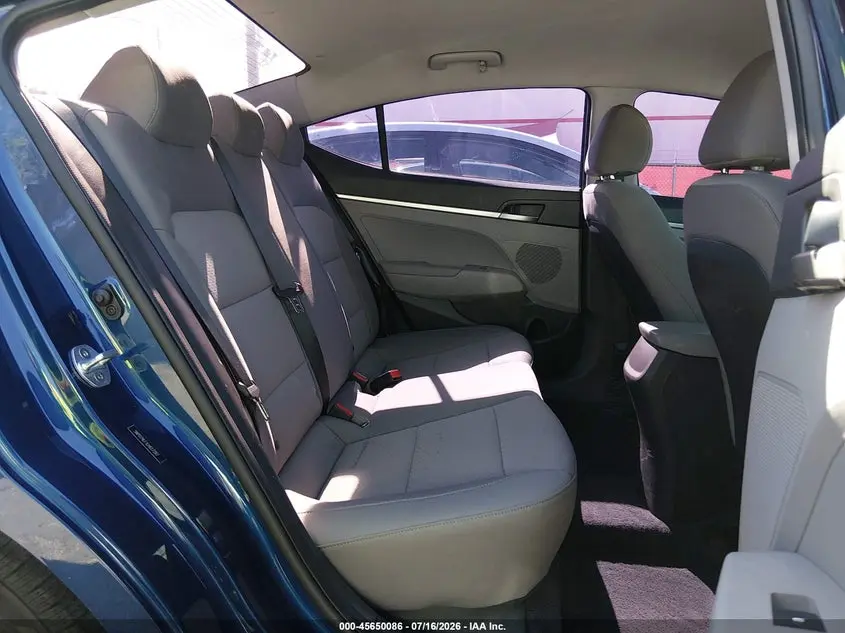 2020 HYUNDAI ELANTRA SE