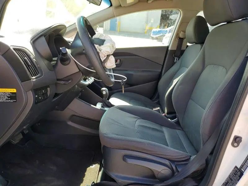 2015 KIA RIO LX  
