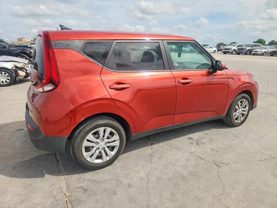 2022 KIA SOUL LX  