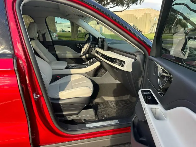 2025 LINCOLN AVIATOR   