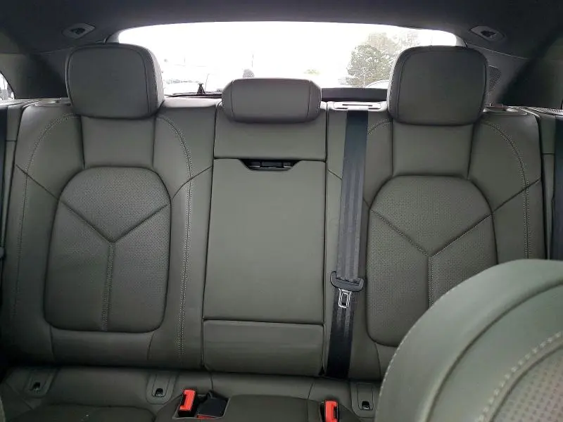 2023 PORSCHE MACAN S  