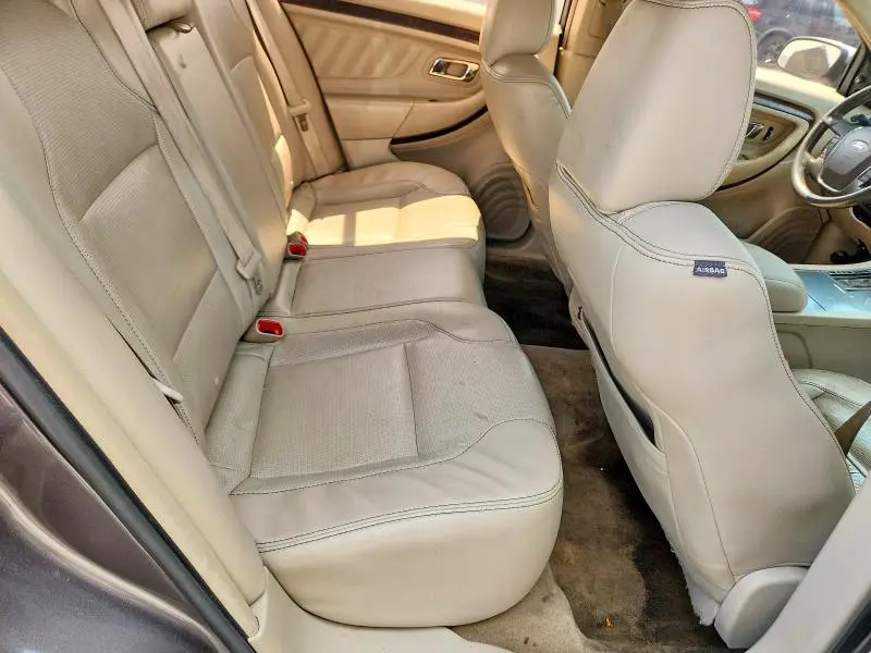 2011 FORD TAURUS LIMITED  