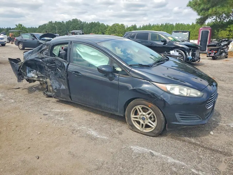 2018 FORD FIESTA SE  