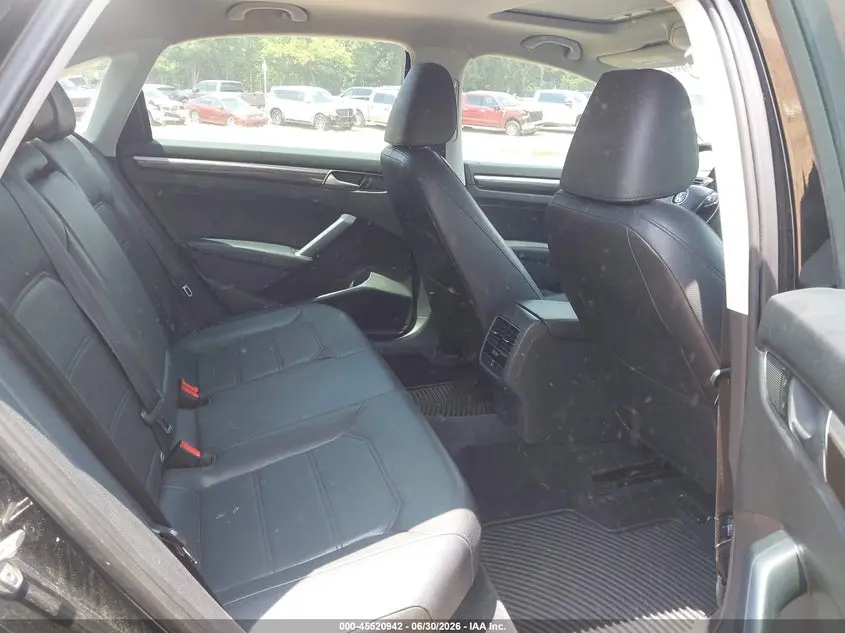 2016 VOLKSWAGEN PASSAT 1.8T SE