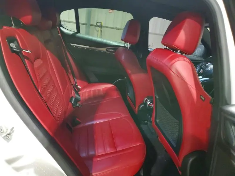 2022 ALFA ROMEO STELVIO TI  