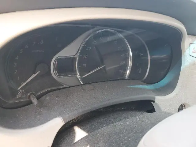 2013 TOYOTA SIENNA XLE