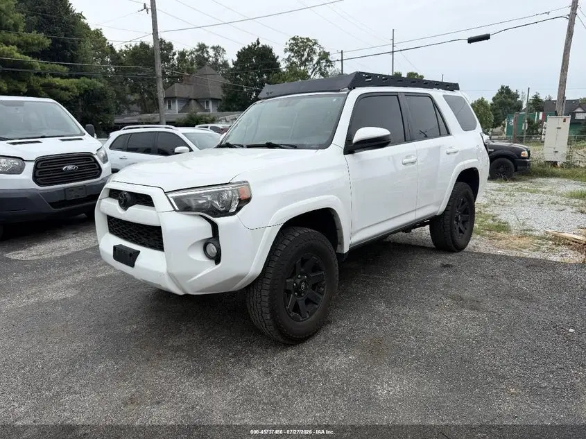 2017 TOYOTA 4RUNNER SR5