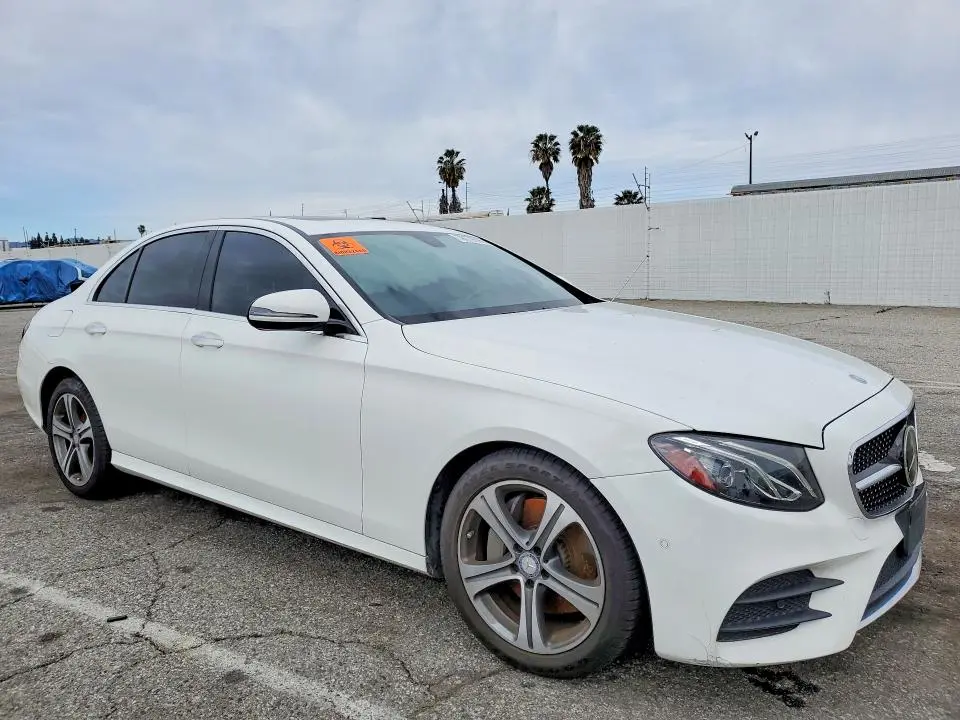 2017 MERCEDES-BENZ E 300  