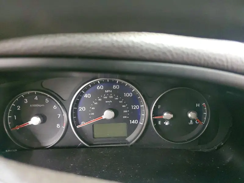 2012 HYUNDAI SANTA FE GLS  