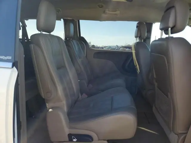 2013 CHRYSLER TOWN & COUNTRY TOURING  