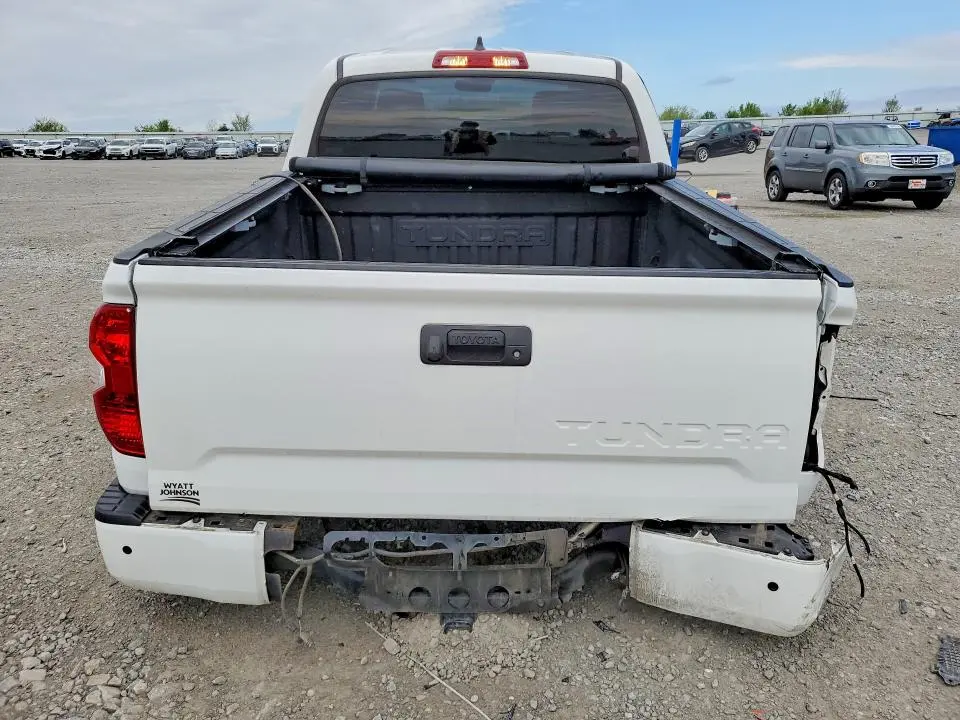 2020 TOYOTA TUNDRA SR5  