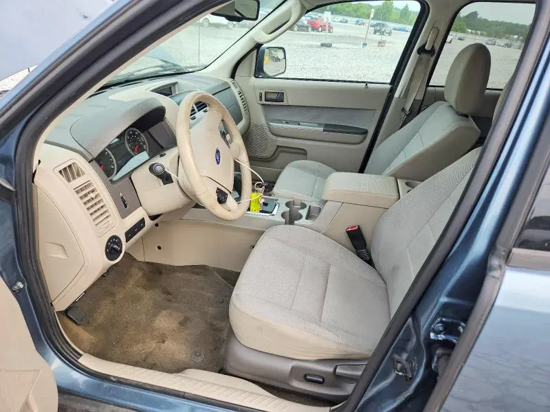2011 FORD ESCAPE XLT  