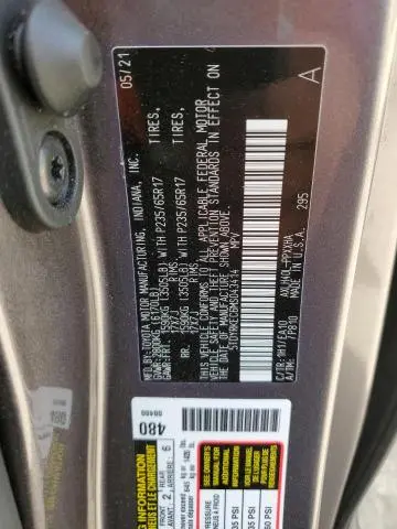 2021 TOYOTA SIENNA XLE  