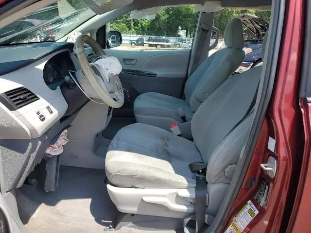 2011 TOYOTA SIENNA BASE  