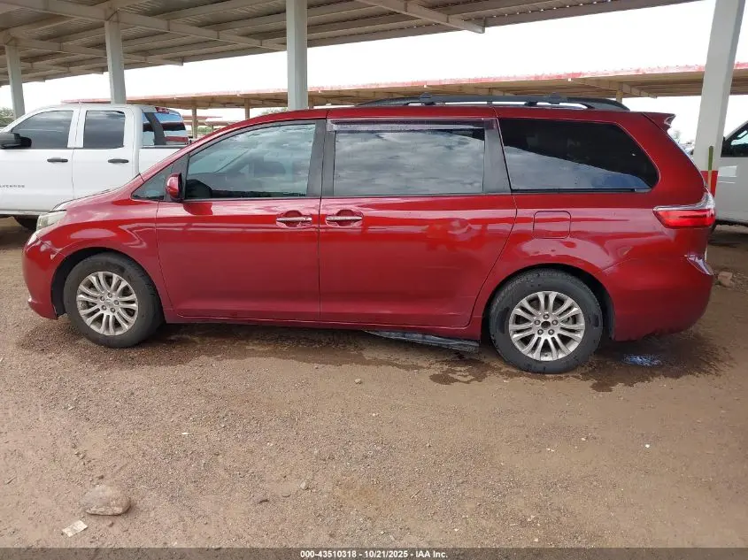 2015 TOYOTA SIENNA XLE 8 PASSENGER