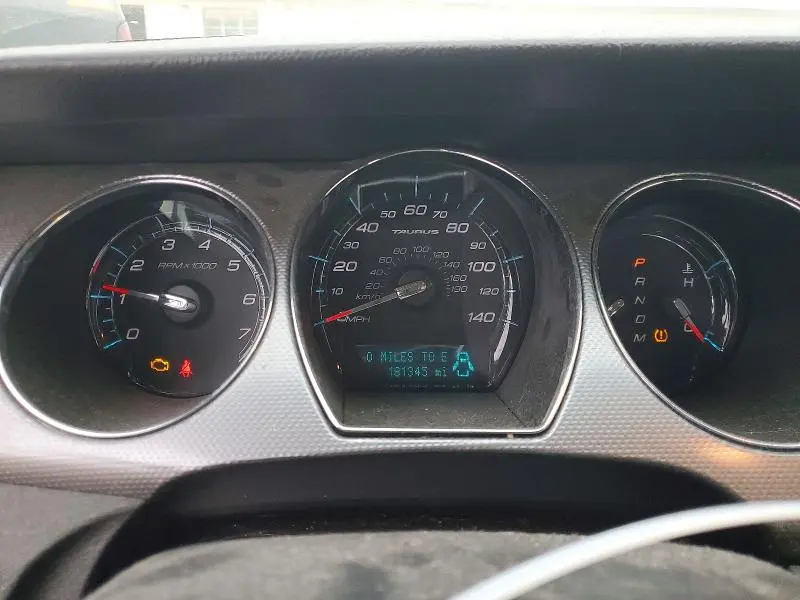 2011 FORD TAURUS SEL  