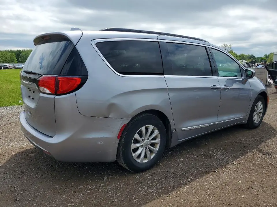 2017 CHRYSLER PACIFICA TOURING L  