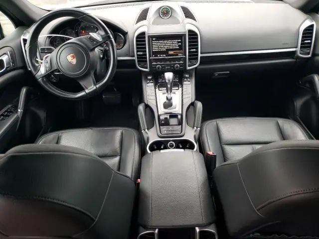 2014 PORSCHE CAYENNE   