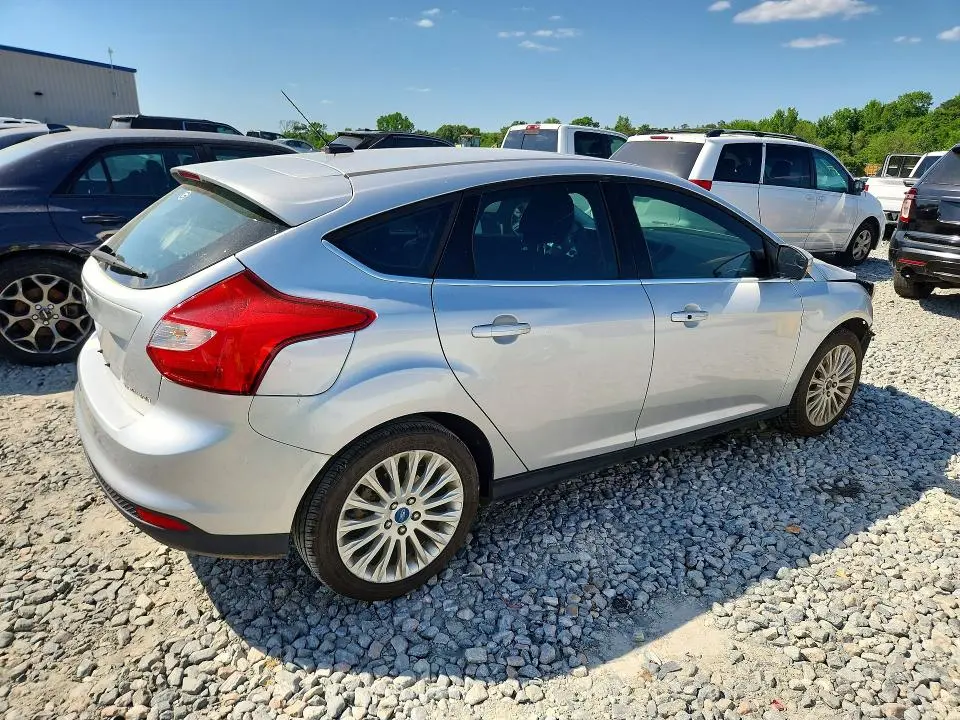 2012 FORD FOCUS TITANIUM  