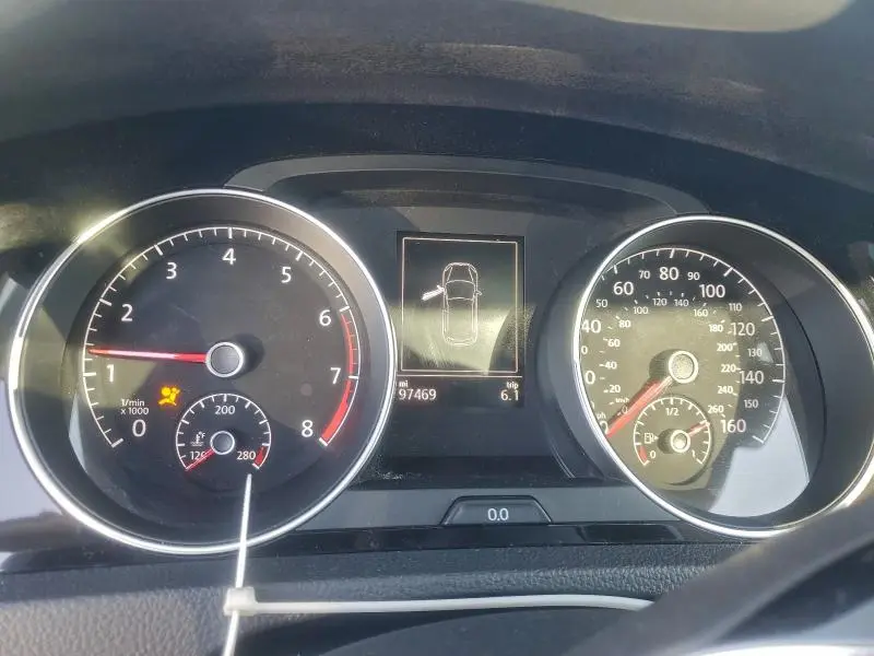 2015 VOLKSWAGEN GOLF   